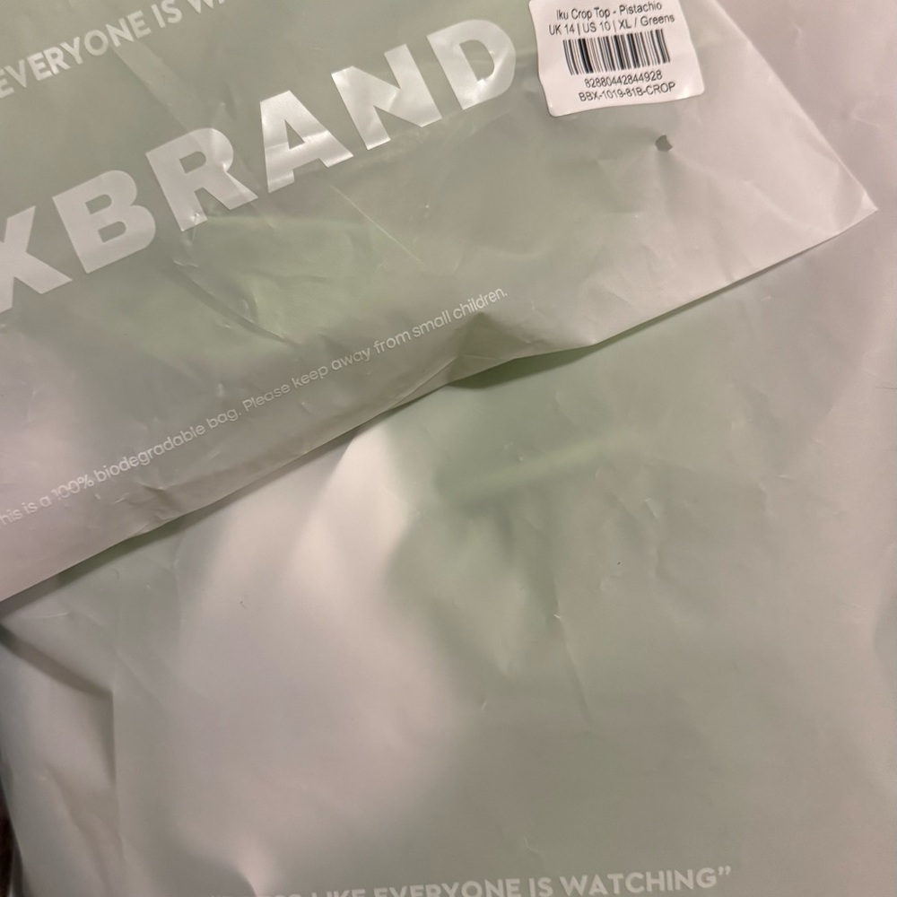 BBXBRAND IKU CROP TOP & DOUBLE SLIT MAXI SKIRT IN pistachio NWT - Picture 5 of 5